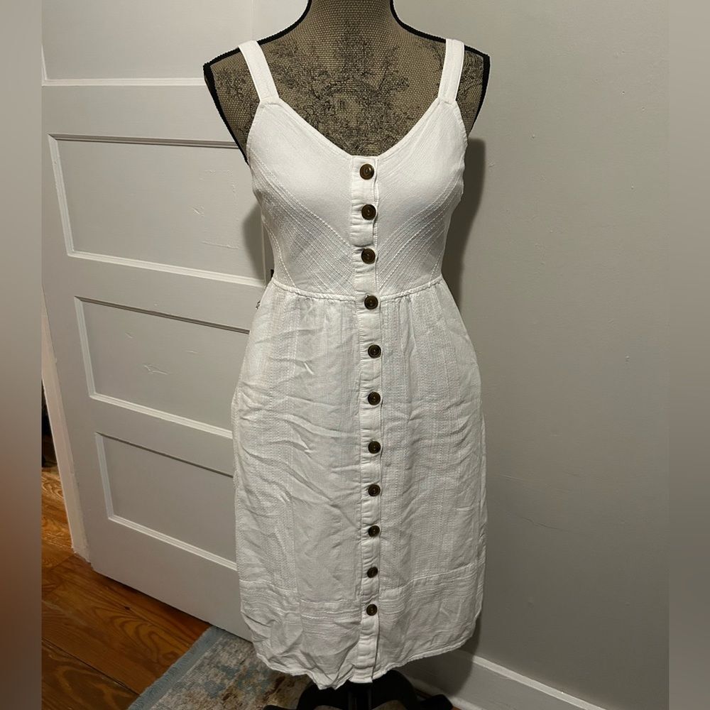 NWT Universal Thread White Button-Down Knee Length Dress